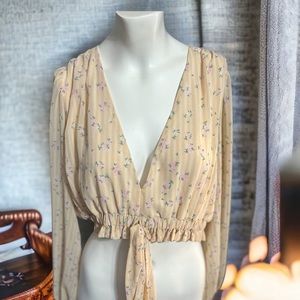 Giani Bini Cropped floral top